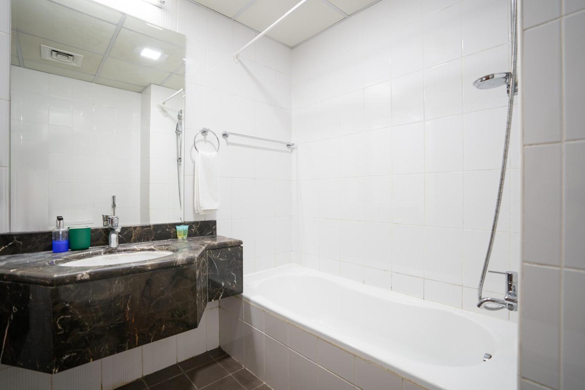 Rh- Perfect Downtown Getaway For Couple, Near Dubai Mall ภายนอก รูปภาพ